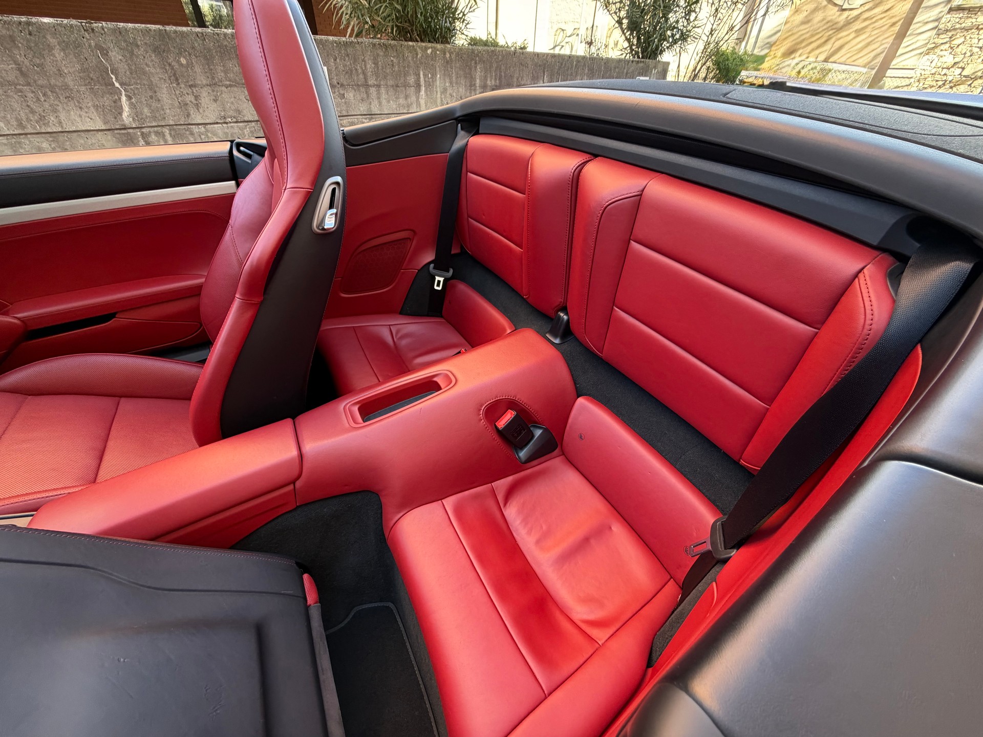 PORSCHE 911 Turbo S Cabrio PDK-image-13