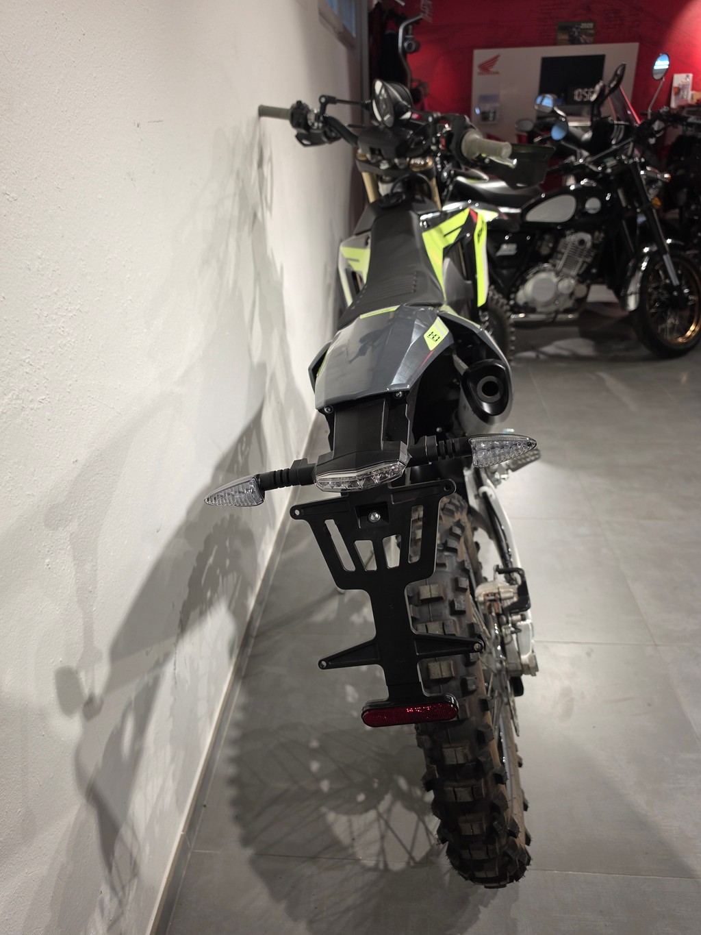 FANTIC XE 125-showroom-element-3