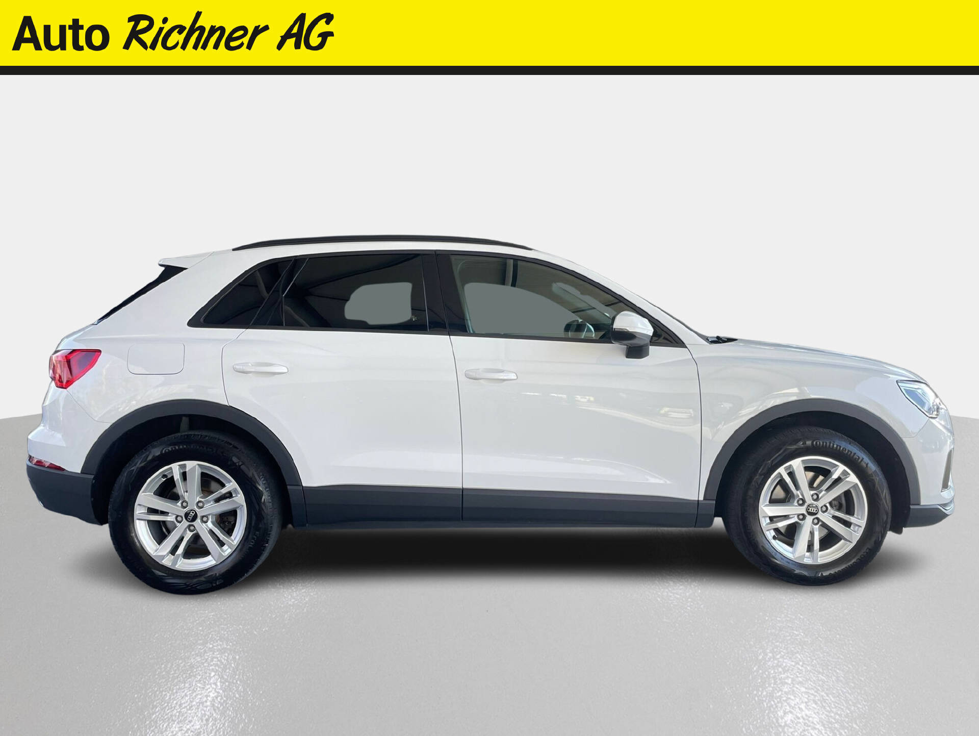 AUDI Q3 2.0 35 TDI quattro S-Tronic-image-2