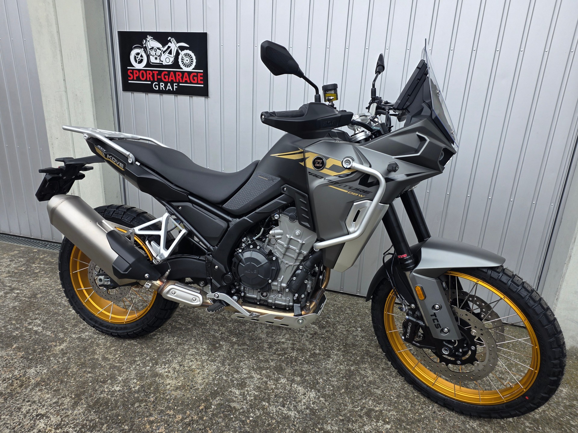 KOVE 800 X Pro-showroom-element-2