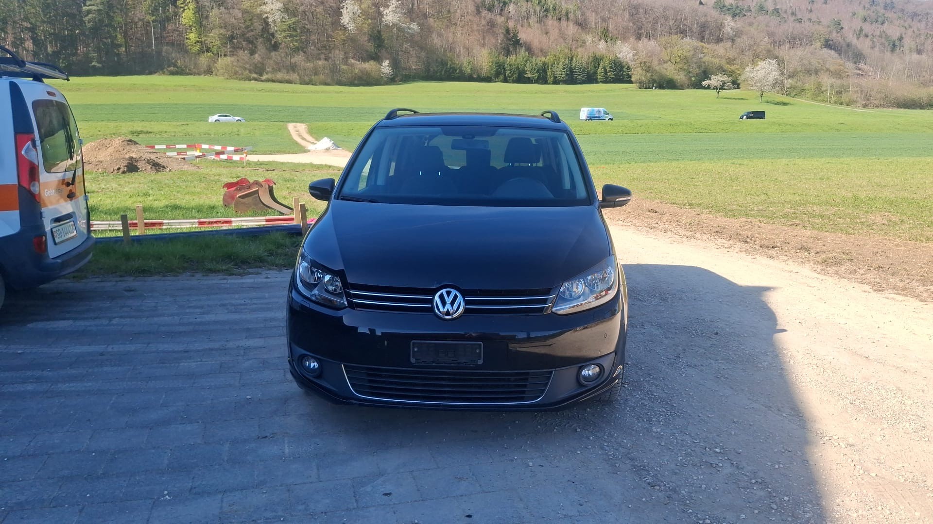 VW Touran 1.2 TSI Trendline-image-1