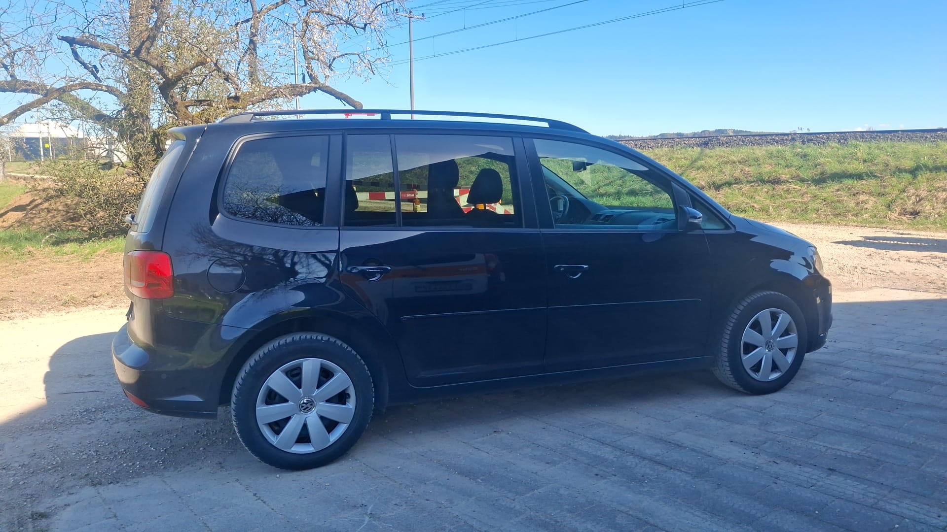 VW Touran 1.2 TSI Trendline-image-3