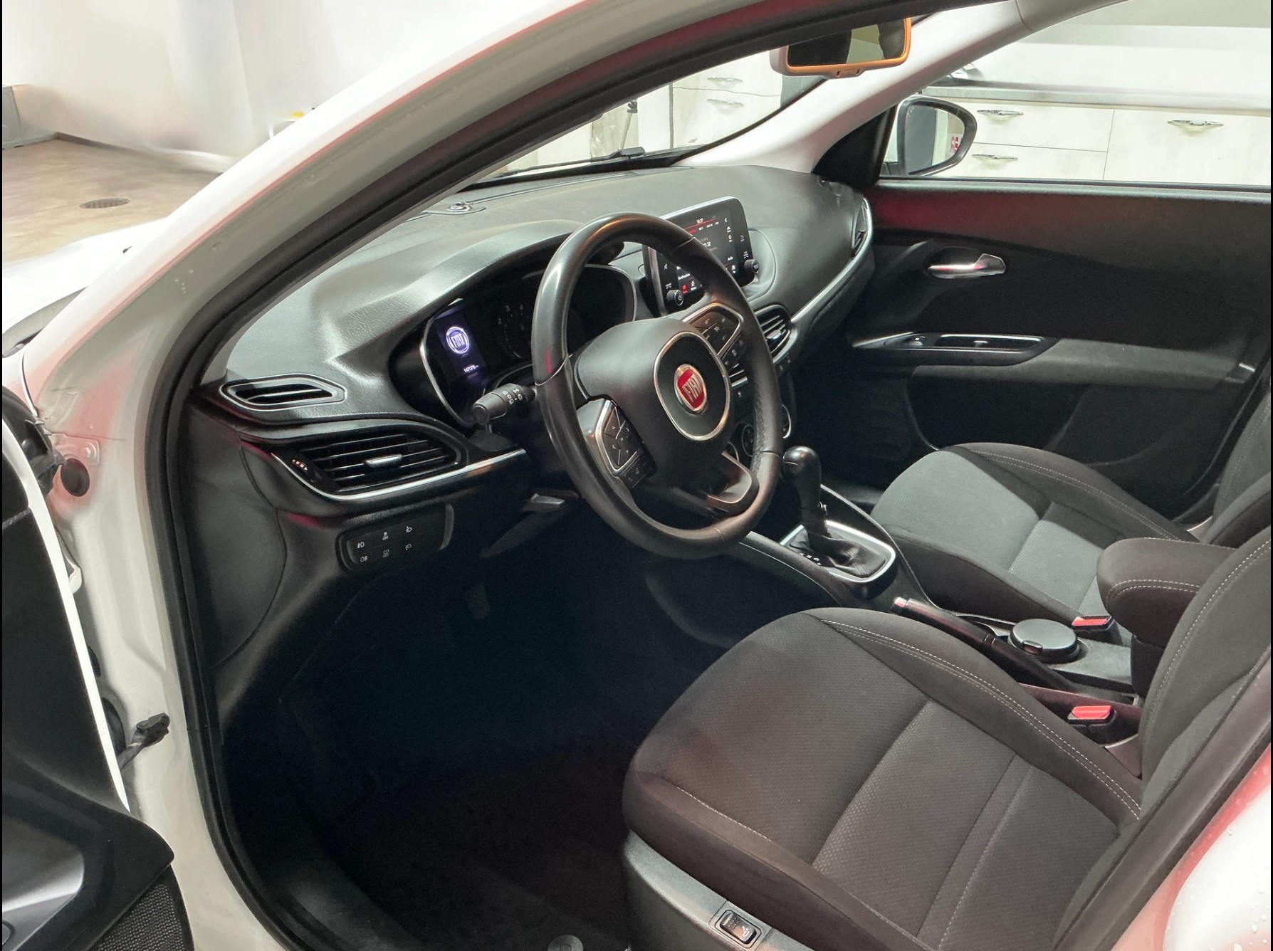 FIAT Tipo 1.6MJ Station Wagon Business DCT-image-5