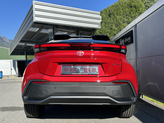 TOYOTA C-HR 2.0 PHEV CVT Swi Ed-image-4