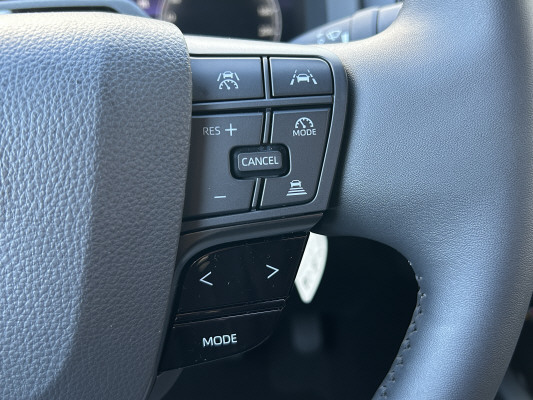 TOYOTA C-HR 2.0 PHEV CVT Swi Ed-image-14