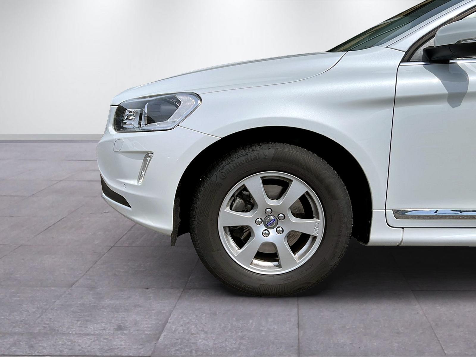 VOLVO XC60 2.4 D5 Summum AWD S/S-image-2