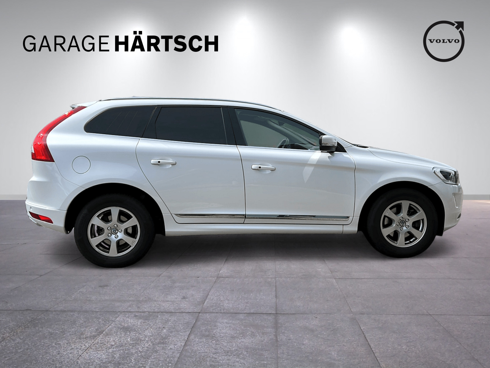 VOLVO XC60 2.4 D5 Summum AWD S/S-image-7