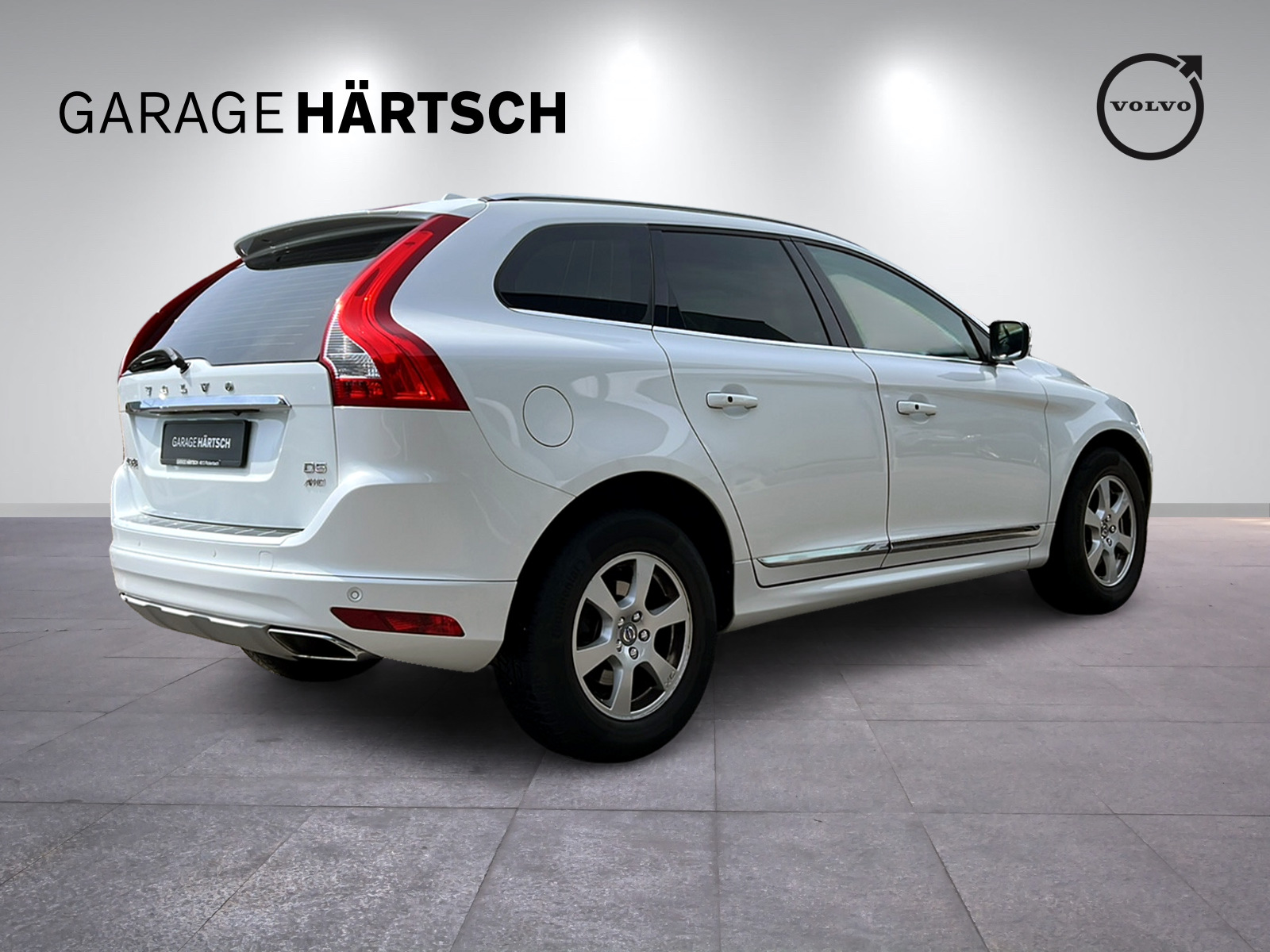 VOLVO XC60 2.4 D5 Summum AWD S/S-image-6