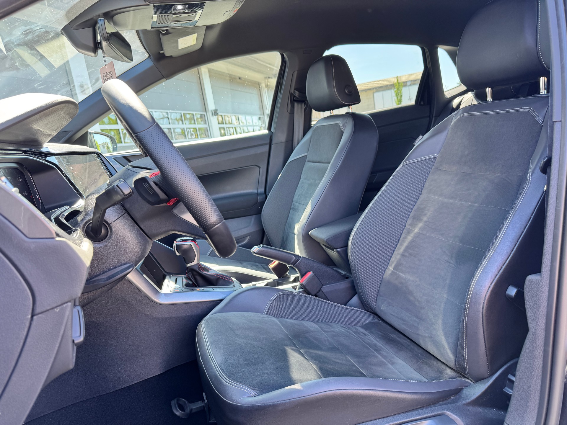 VW Polo 2.0 TSI GTI DSG-image-6