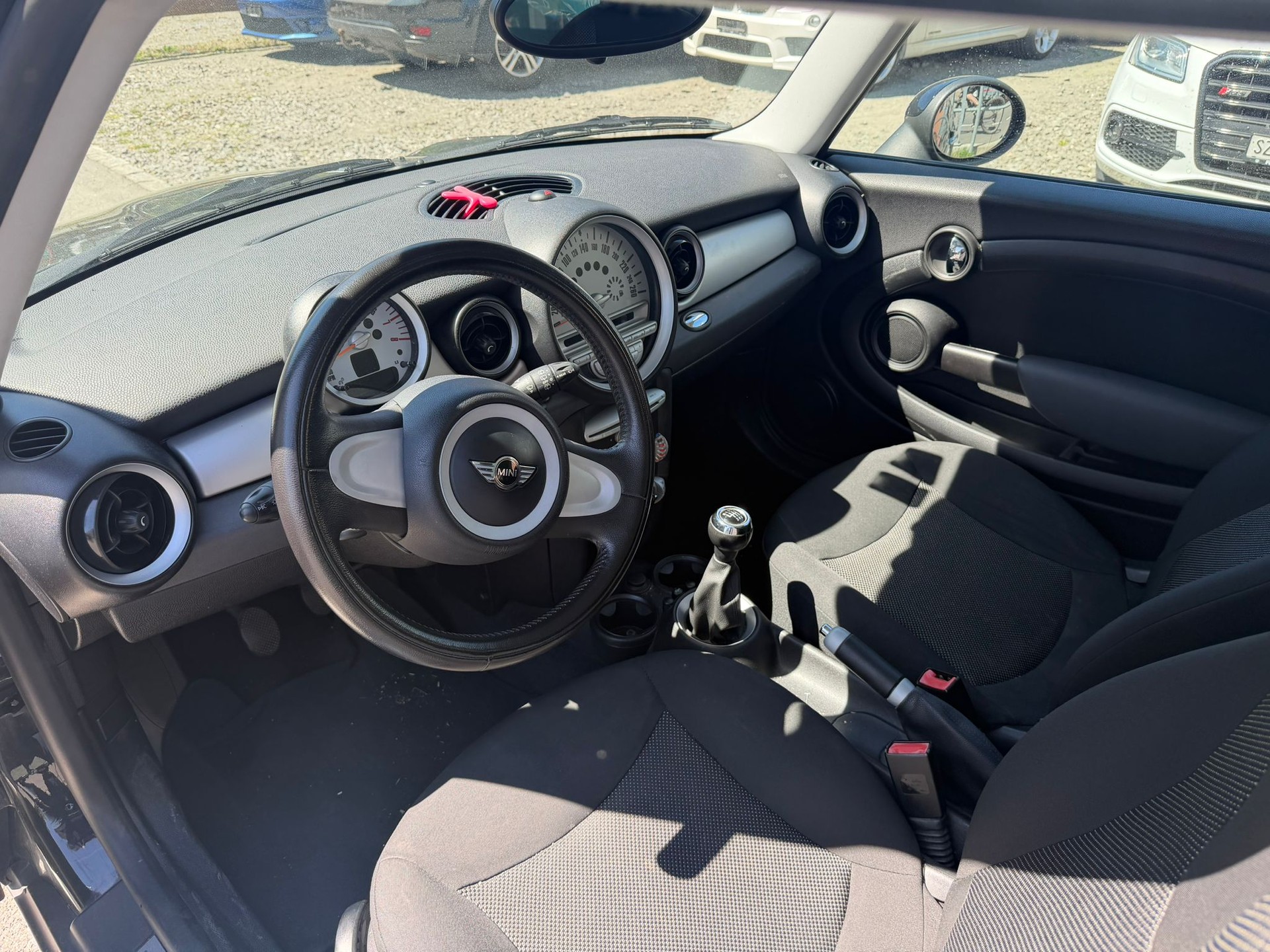 MINI Cooper-image-6