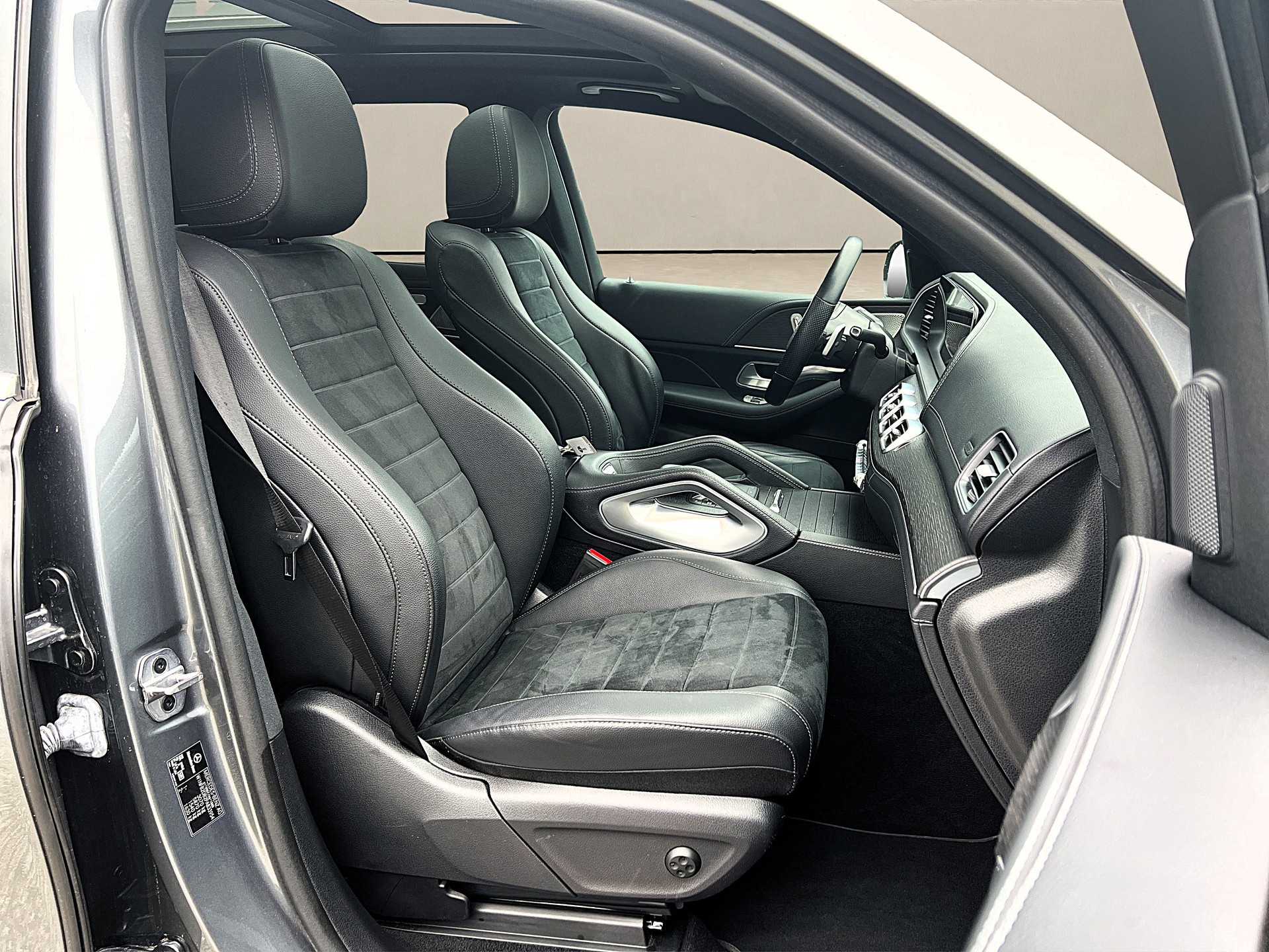 MERCEDES-BENZ GLE 400 d 4Matic *AMG Line* 9G-Tronic-image-9