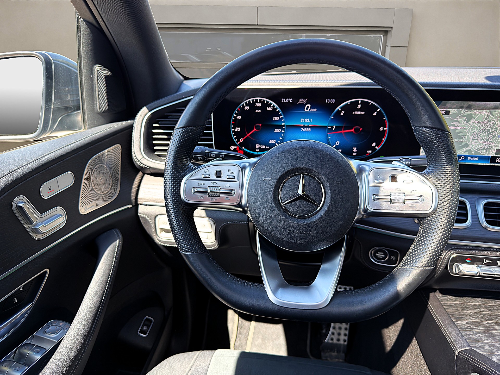 MERCEDES-BENZ GLE 400 d 4Matic *AMG Line* 9G-Tronic-image-13