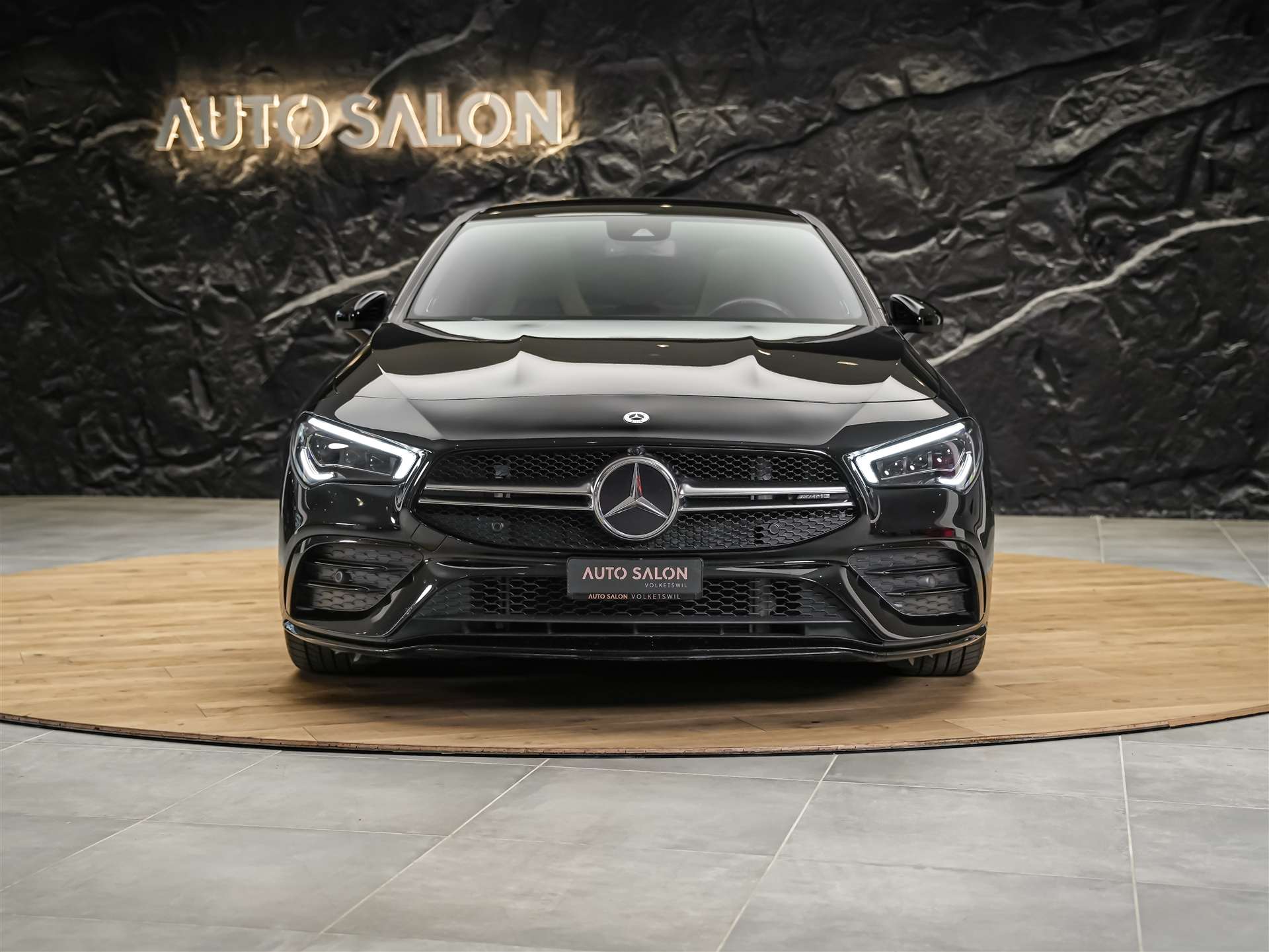MERCEDES-BENZ CLA 35 AMG 4matic *CH Auto*Panorama*Night Paket AMG-image-6