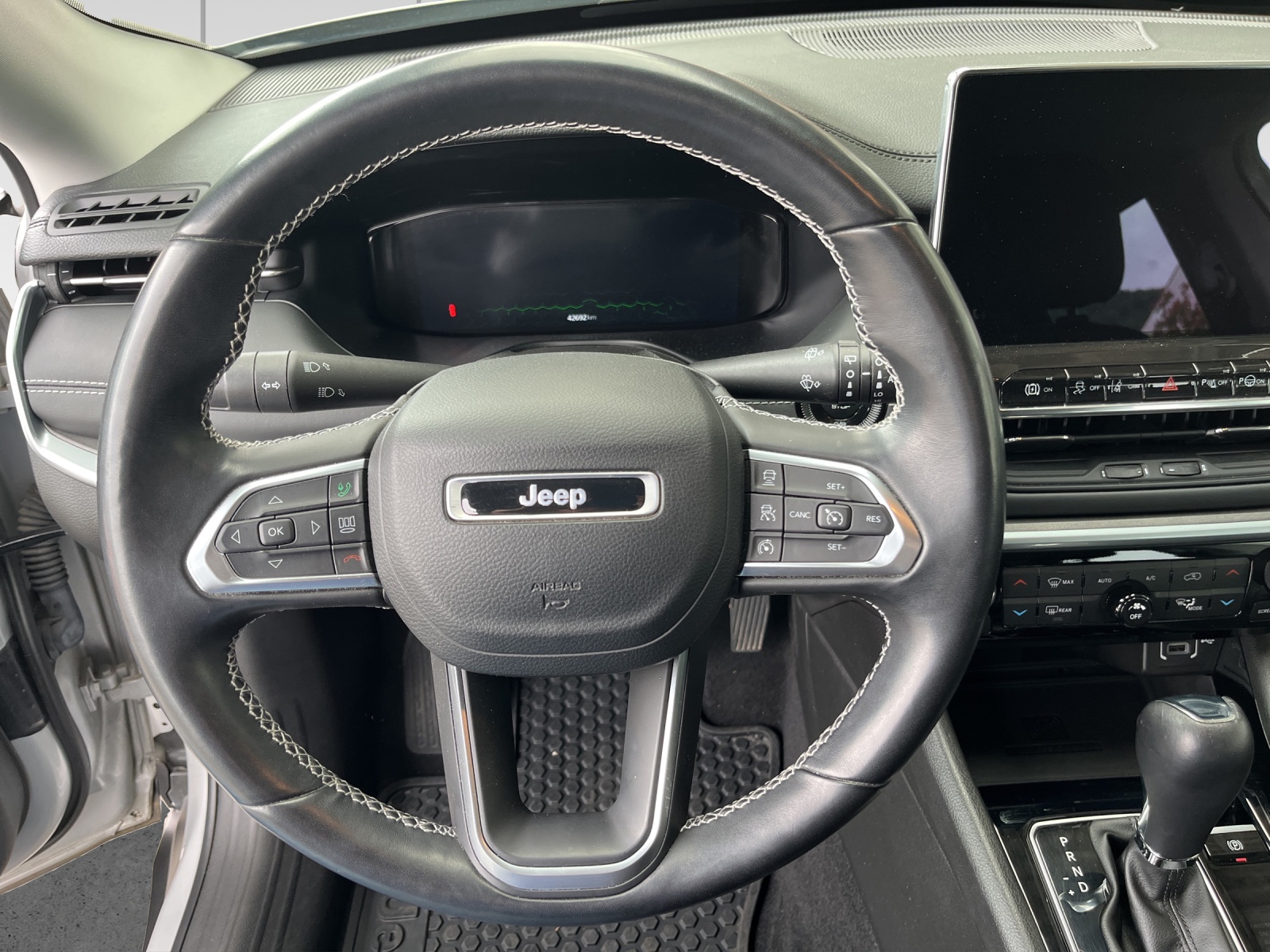 JEEP Compass 1.3 T PHEV Limited AWD-image-8