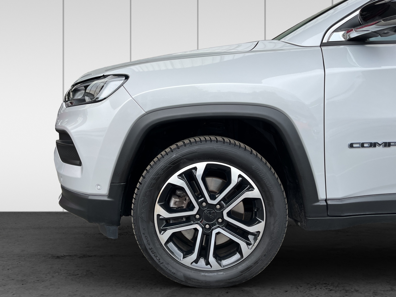 JEEP Compass 1.3 T PHEV Limited AWD-image-12
