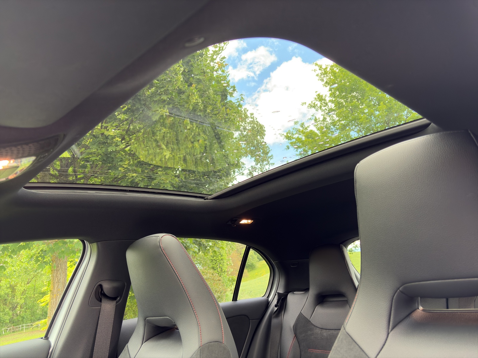 MERCEDES-BENZ A 200 7G-DCT-image-8