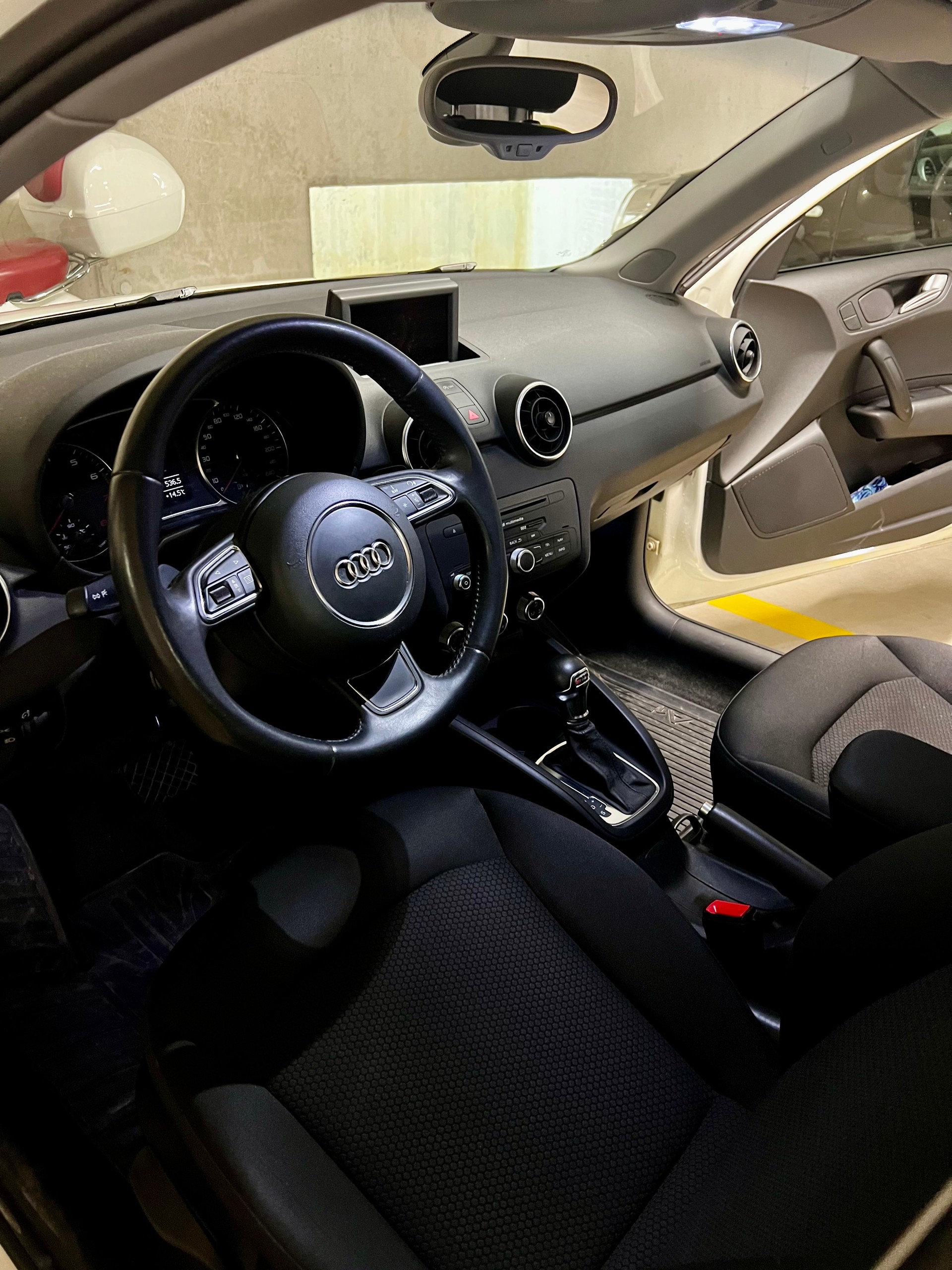AUDI A1 1.4 TFSI COD Attraction S-Tr.-image-10