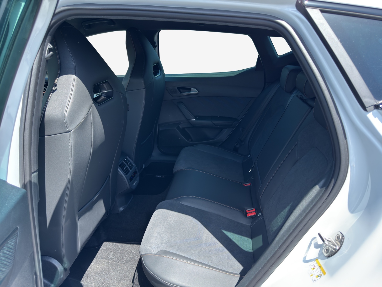 CUPRA Formentor 1.5 TSI Prime Edition DSG-image-11