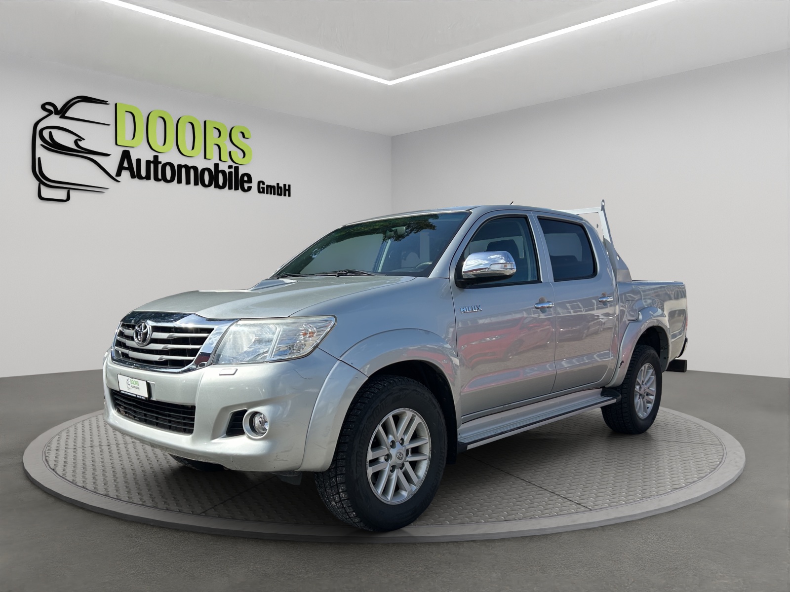 TOYOTA Hilux 3.0 4WD Automat Double Cab Sol Premium-showroom-element-2