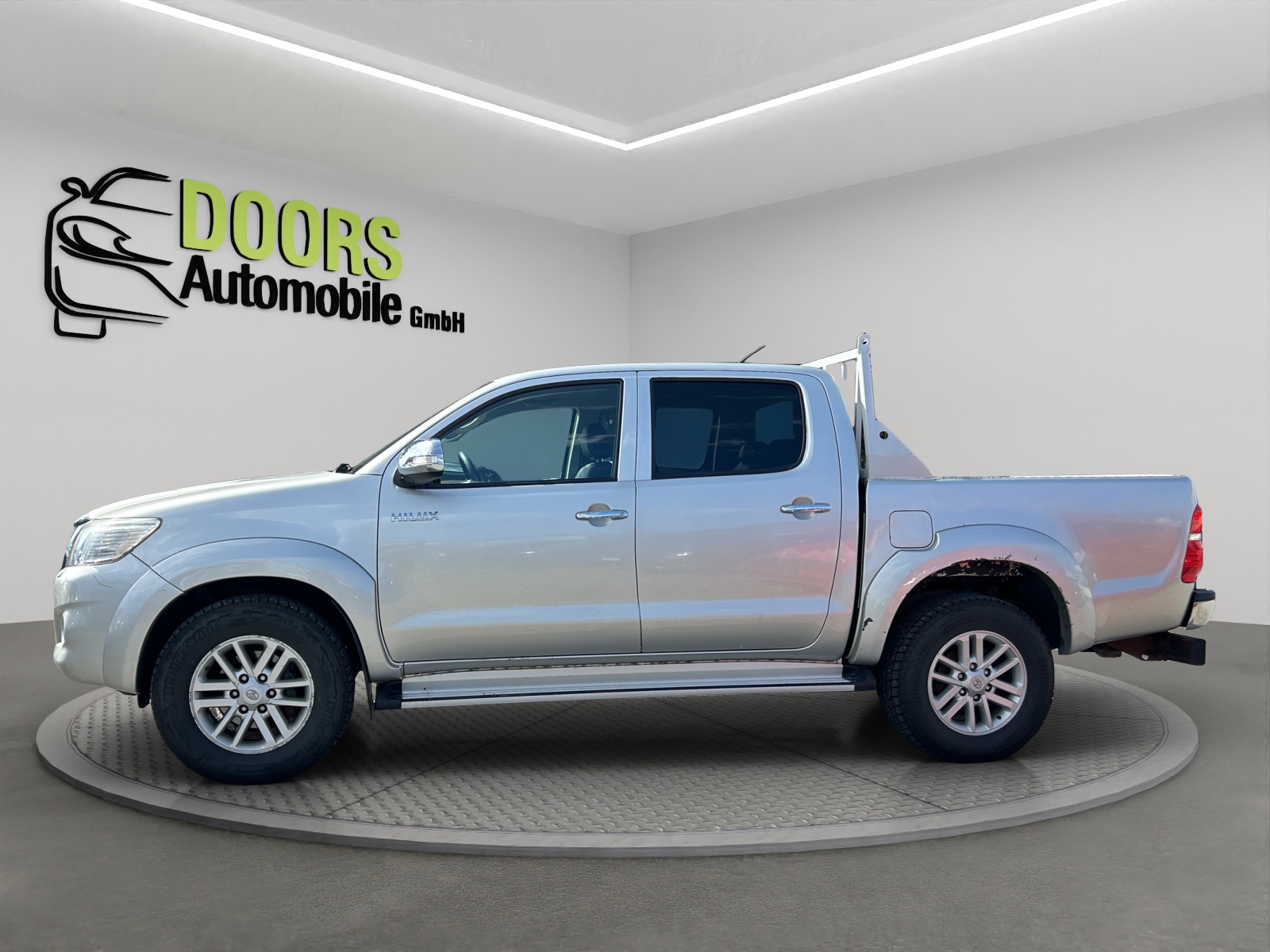 TOYOTA Hilux 3.0 4WD Automat Double Cab Sol Premium-image-7