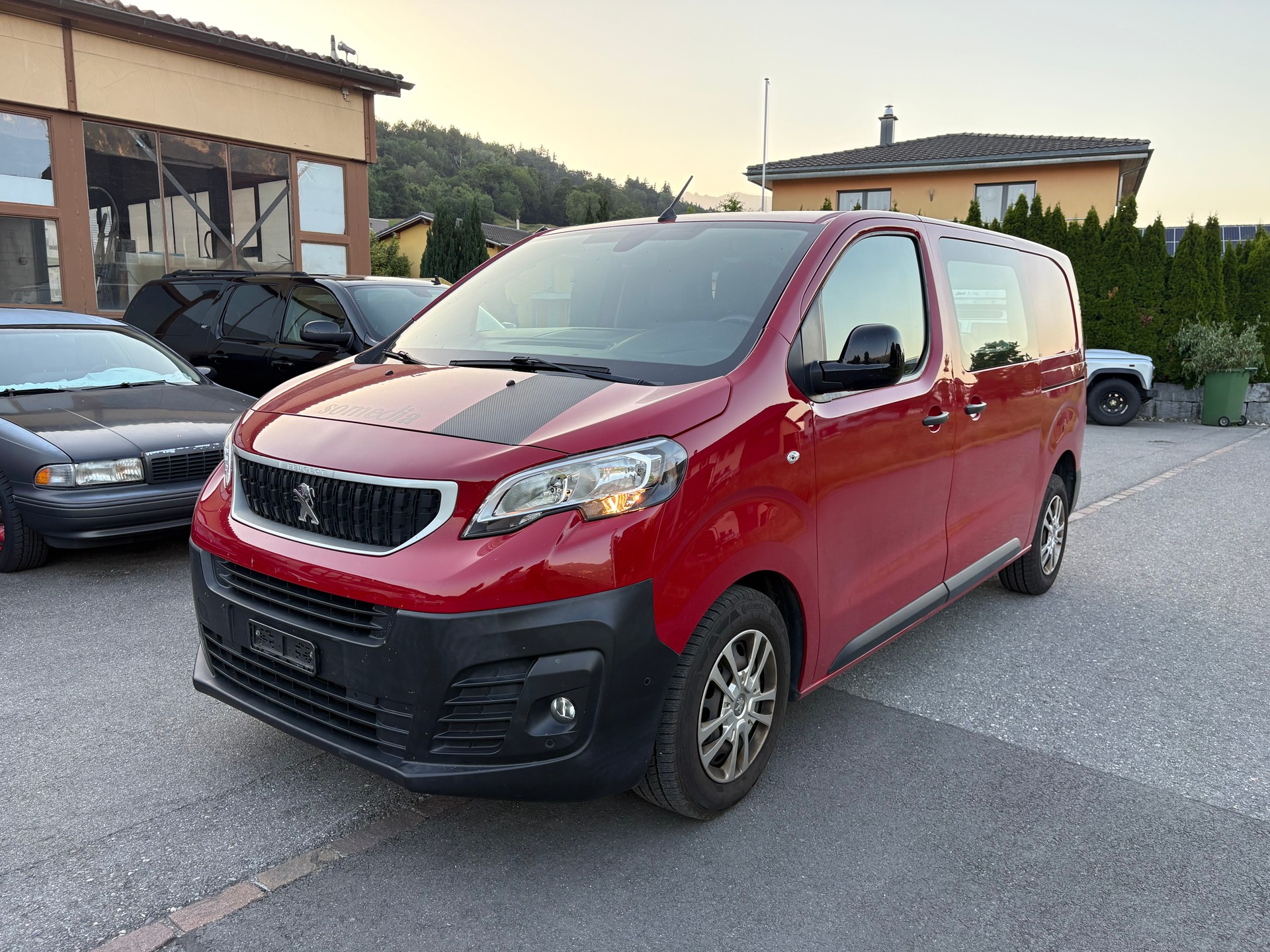 PEUGEOT Expert 2.0 BlueHDi 180 S&S Active Standard EAT6