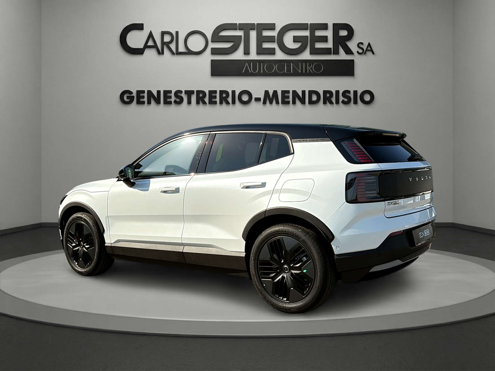 VOLVO EX30 Cross Country P8 69 kWh AWD Ultra-image-7