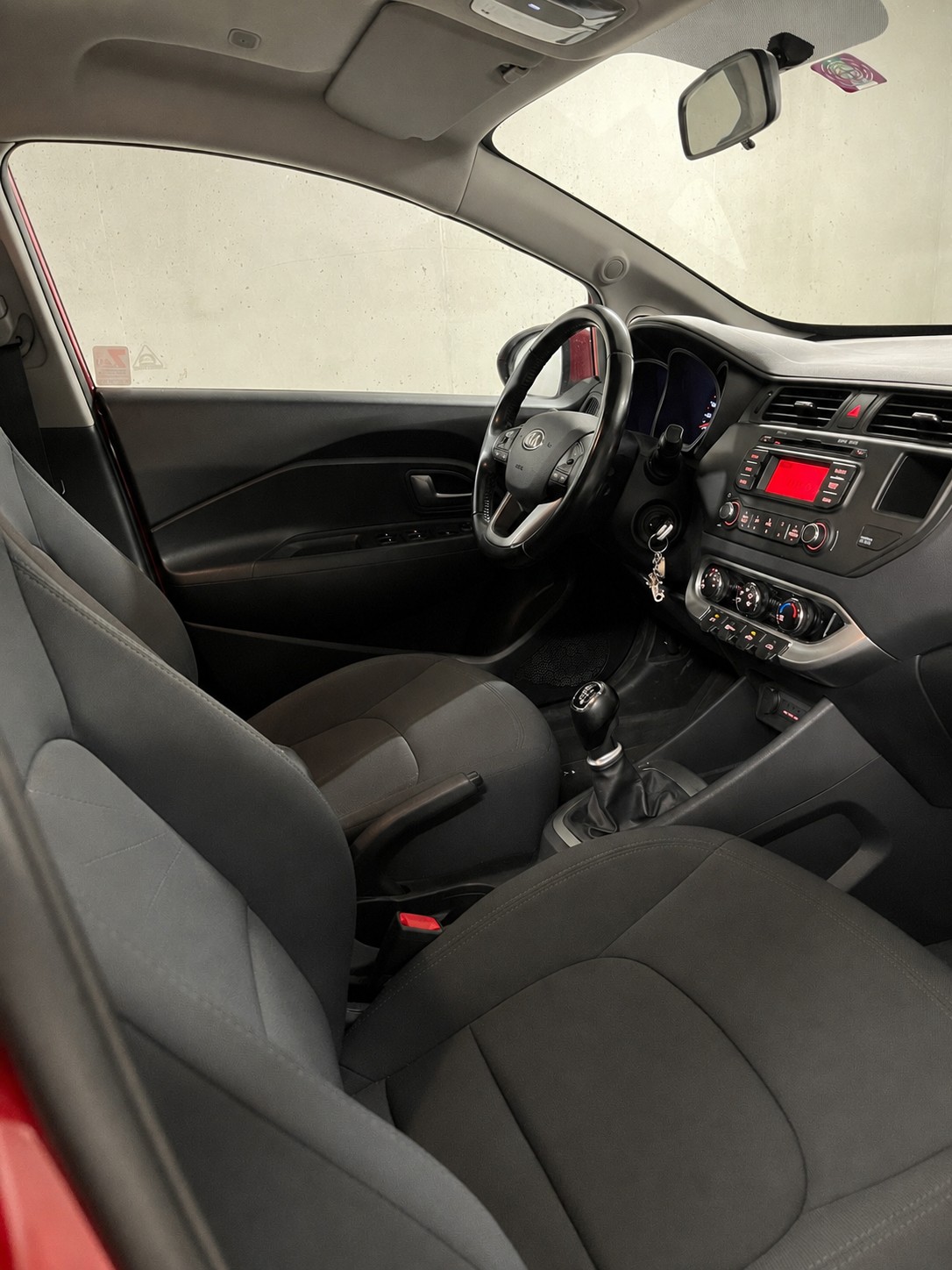 KIA Rio 1.4 CVVT Trend-image-16