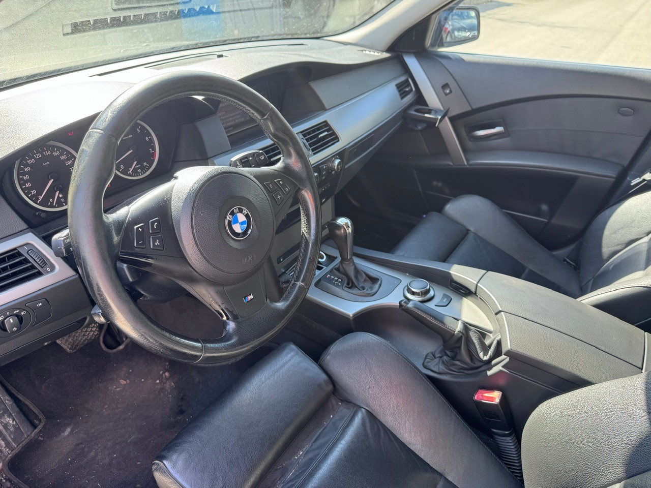 BMW 530xi Touring-image-6