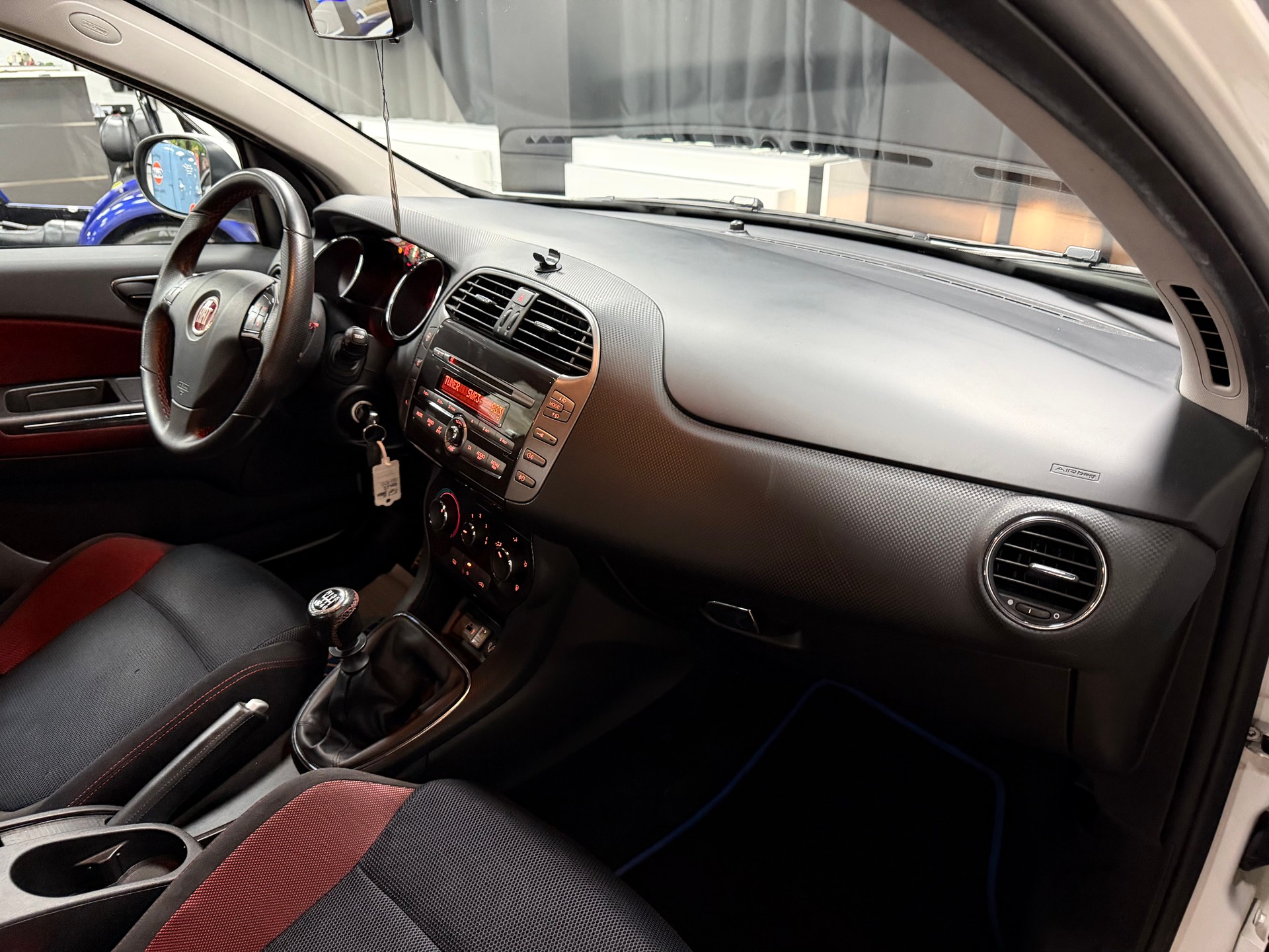 FIAT Bravo 1.4 16V Turbo Genius-image-17