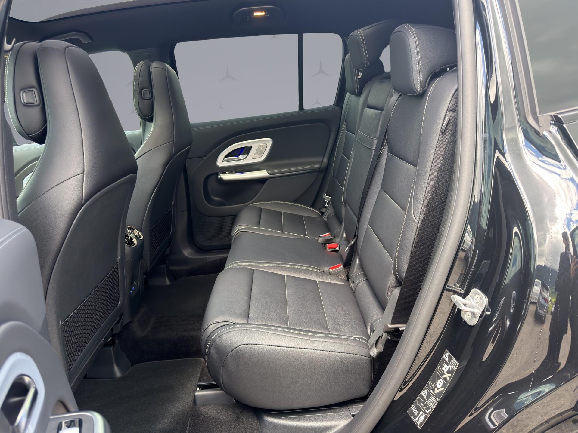 MERCEDES-BENZ GLB 220 4matic-image-9