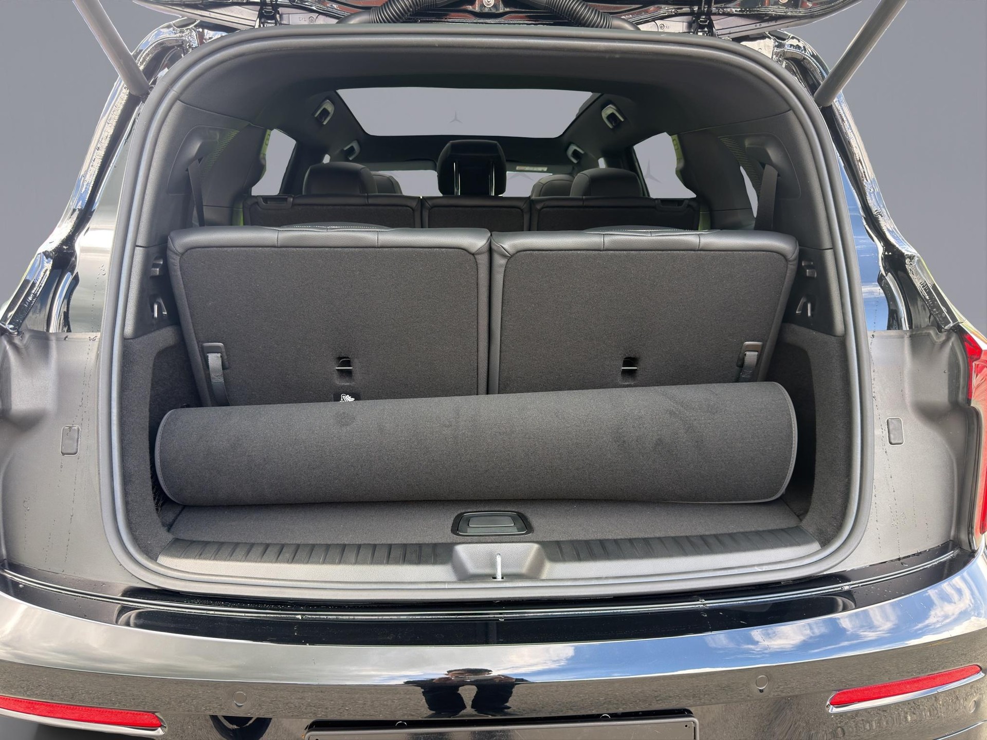 MERCEDES-BENZ GLB 220 4matic-image-13