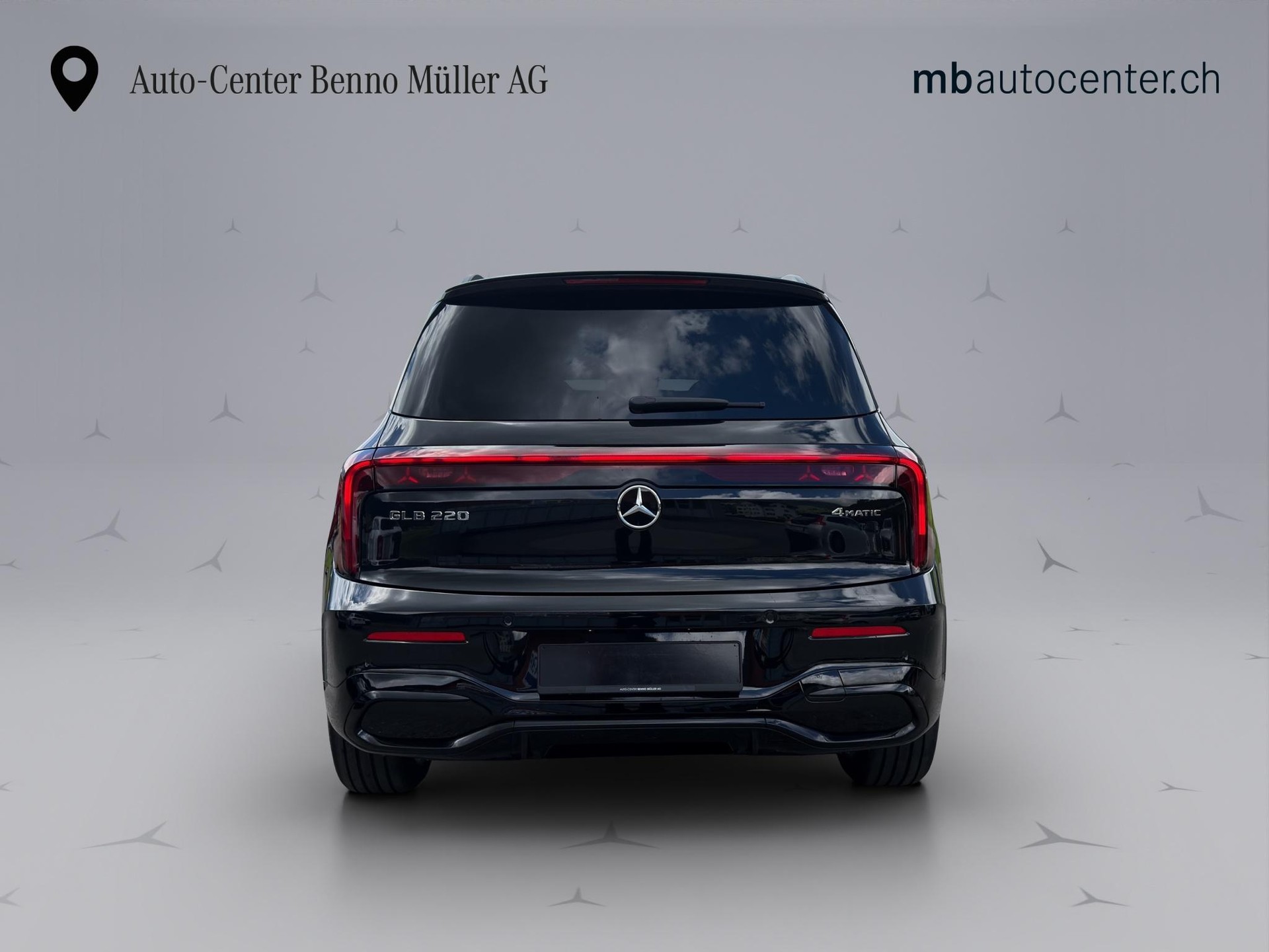 MERCEDES-BENZ GLB 220 4matic-image-3