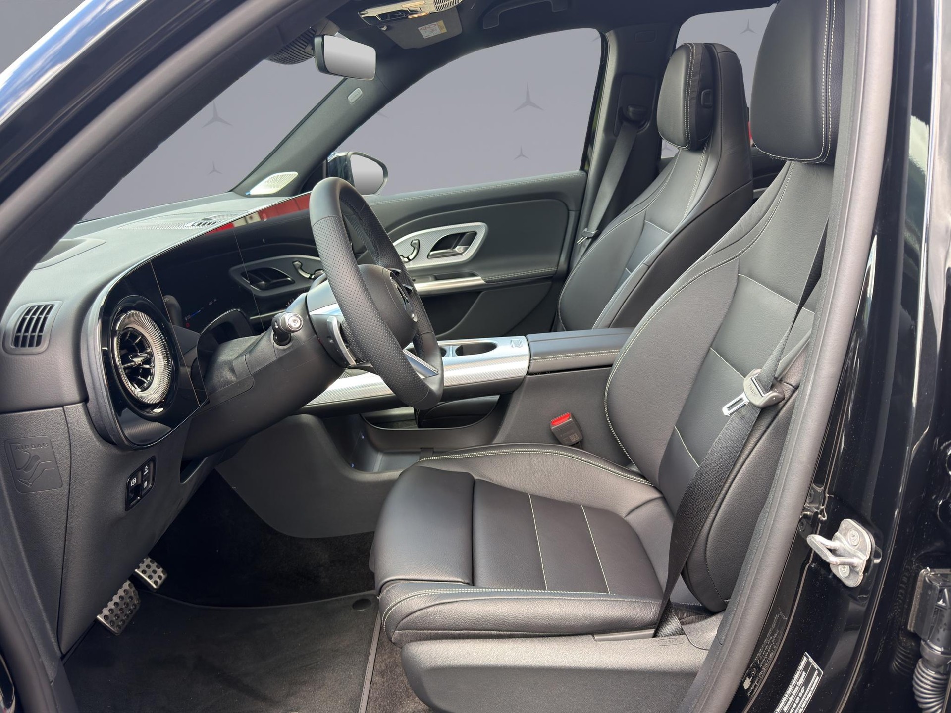 MERCEDES-BENZ GLB 220 4matic-image-8