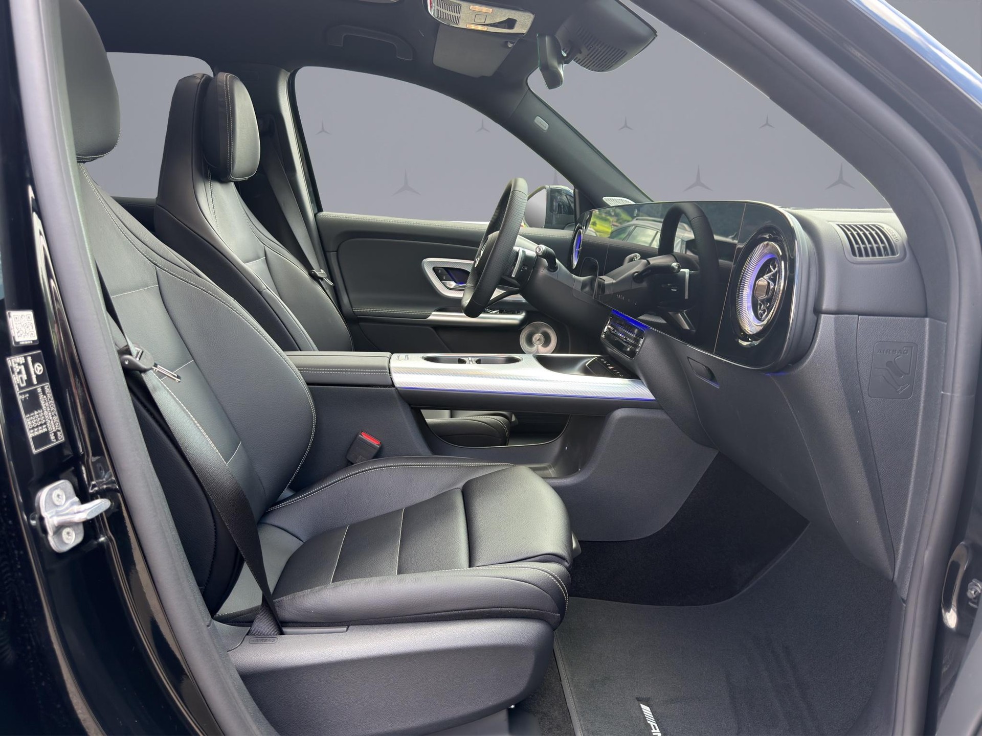 MERCEDES-BENZ GLB 220 4matic-image-11