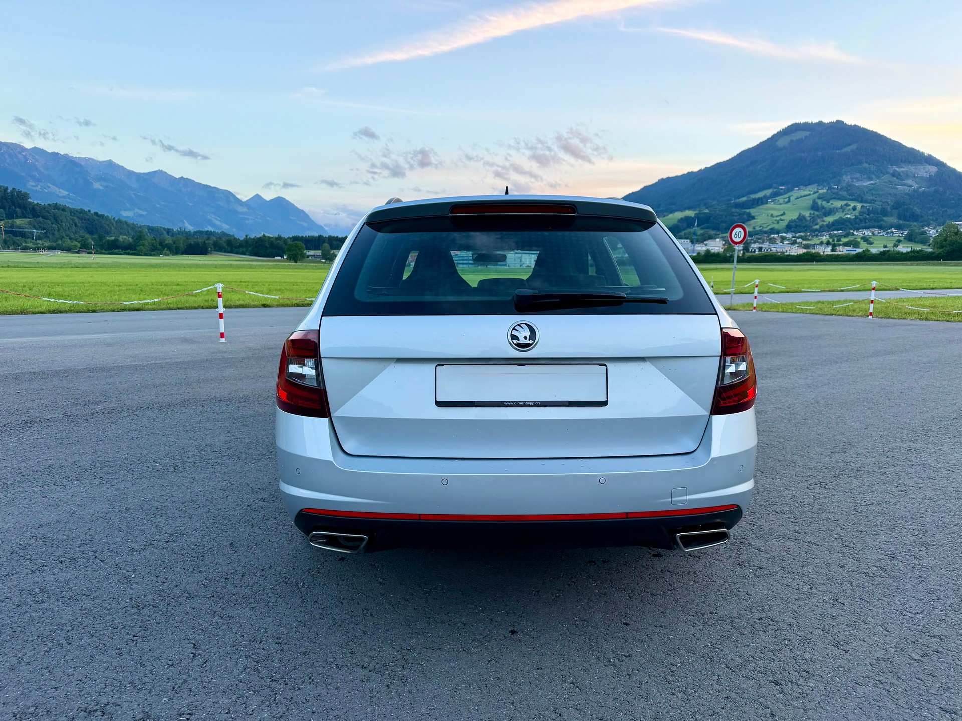 SKODA 2.0 TDI 184 RS 4x4 DSG-image-2