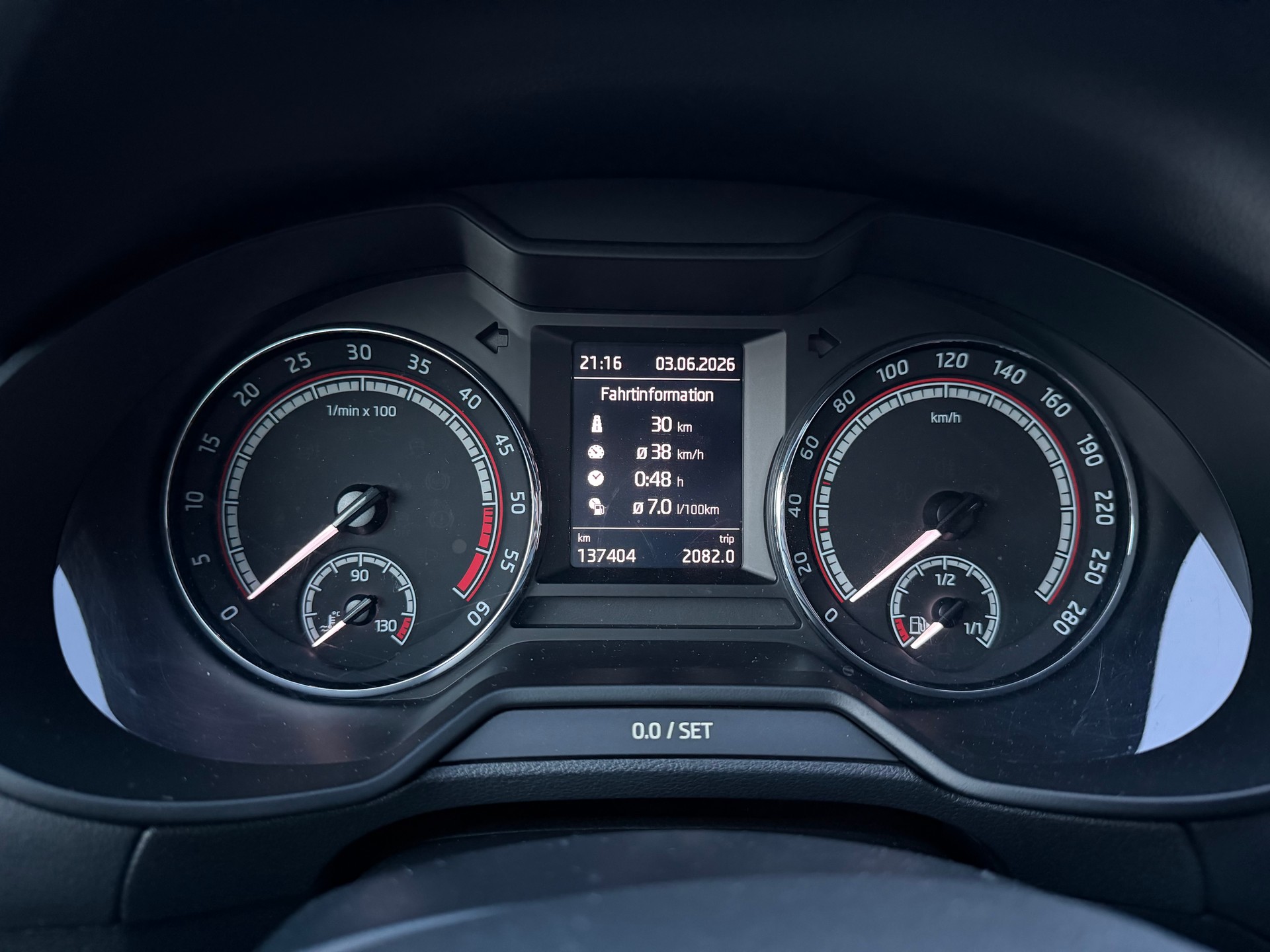 SKODA 2.0 TDI 184 RS 4x4 DSG-image-5