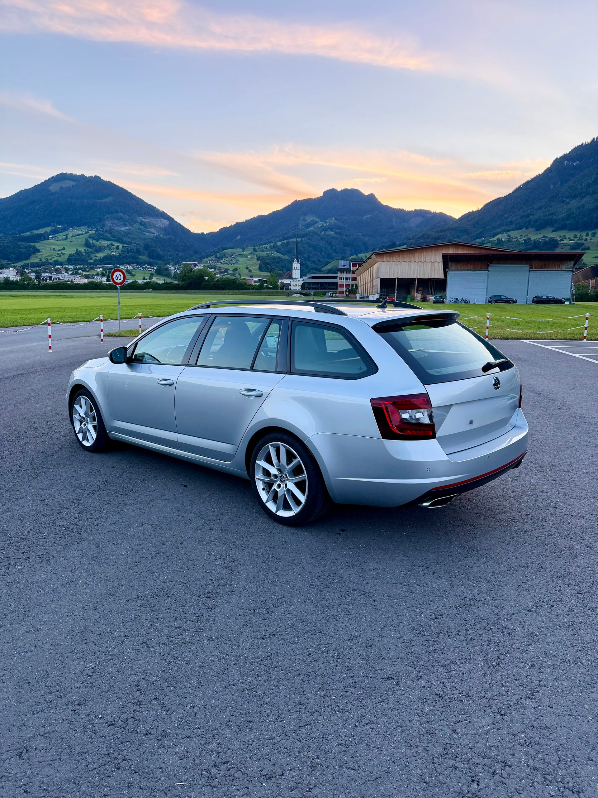 SKODA 2.0 TDI 184 RS 4x4 DSG-image-1