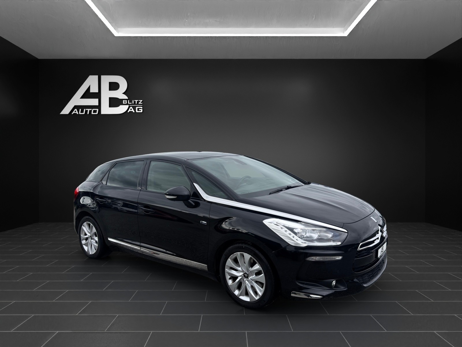 DS AUTOMOBILES DS5 HYbrid4 200 SO Chic EGS6-image-5