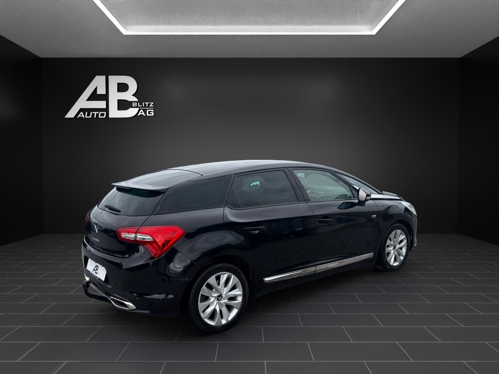 DS AUTOMOBILES DS5 HYbrid4 200 SO Chic EGS6-image-4