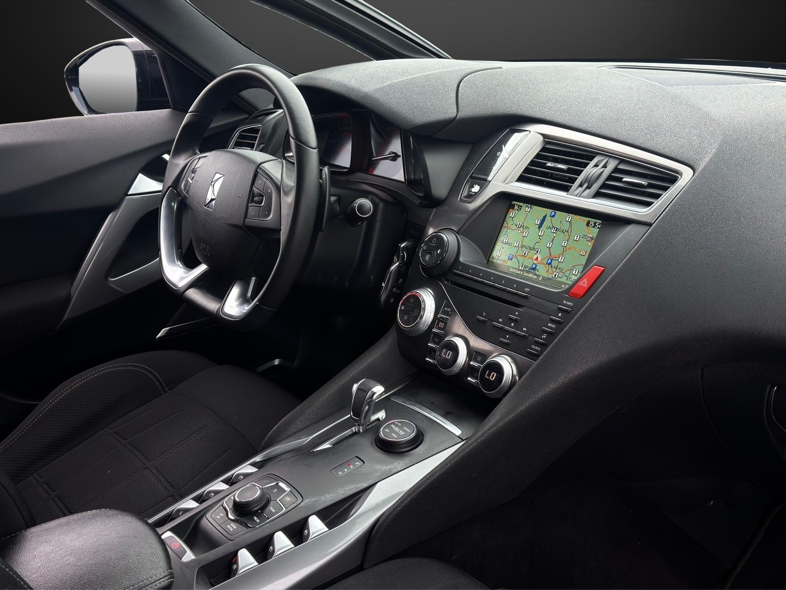 DS AUTOMOBILES DS5 HYbrid4 200 SO Chic EGS6-image-9