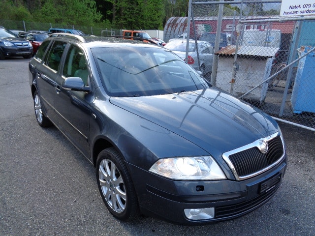 SKODA Octavia 2.0 TDI Laurin & Klement 4x4-image-0