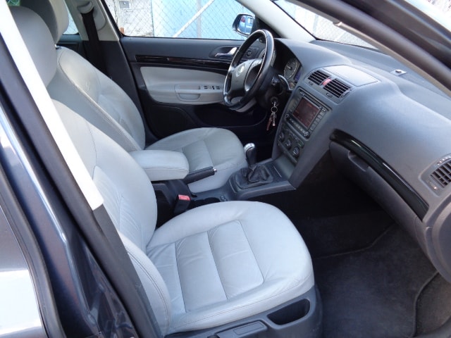 SKODA Octavia 2.0 TDI Laurin & Klement 4x4-image-5