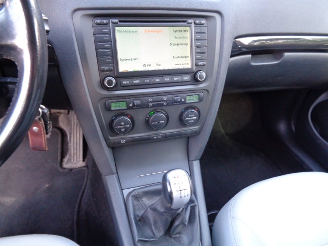 SKODA Octavia 2.0 TDI Laurin & Klement 4x4-image-9