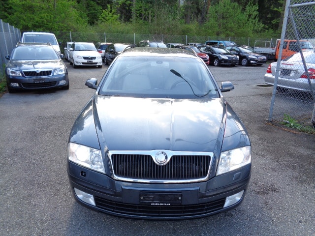 SKODA Octavia 2.0 TDI Laurin & Klement 4x4-image-2