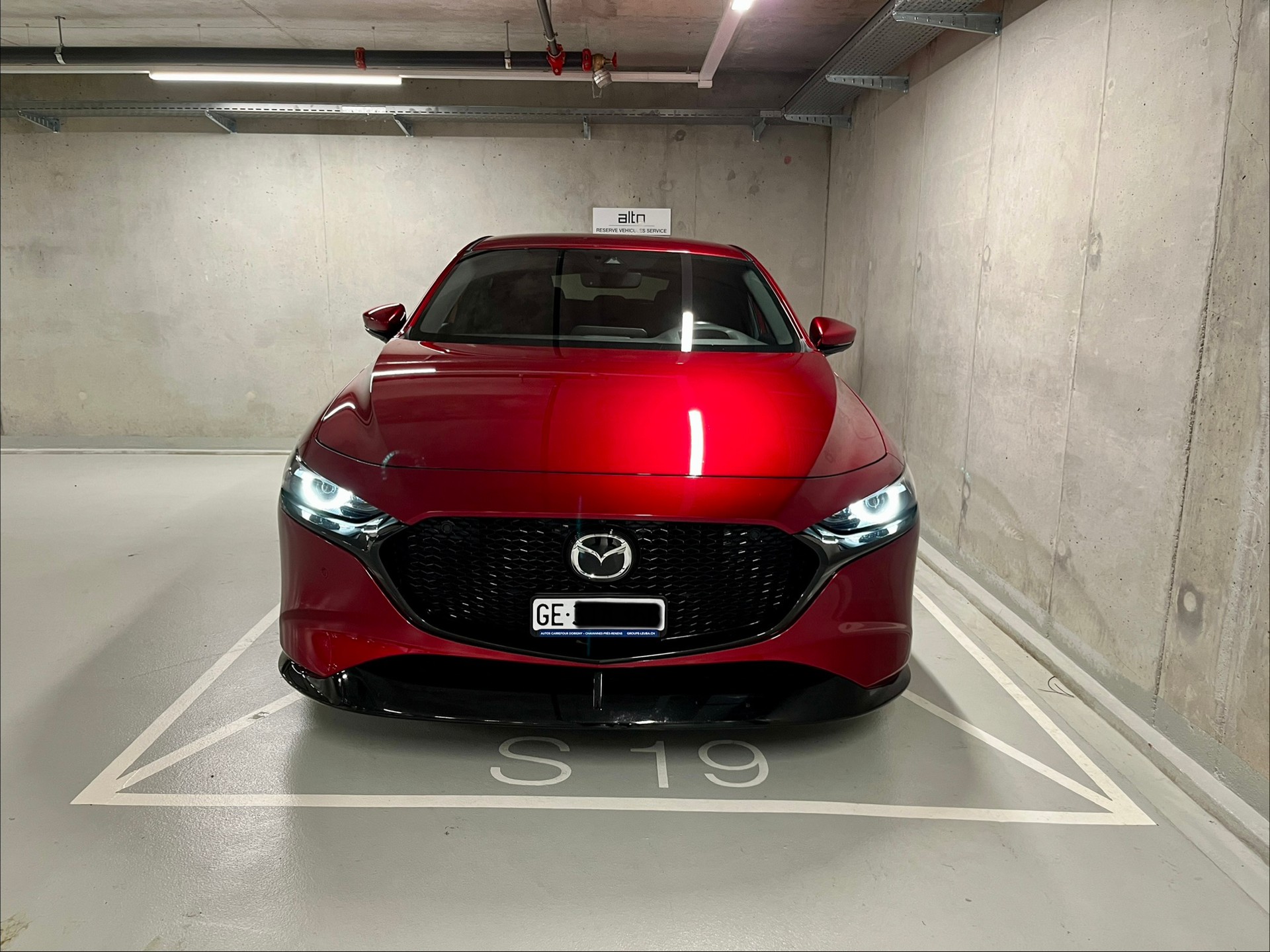 MAZDA 3 Hatchback SKYACTIV-X M Hybrid 186 Revolution Automat-image-7