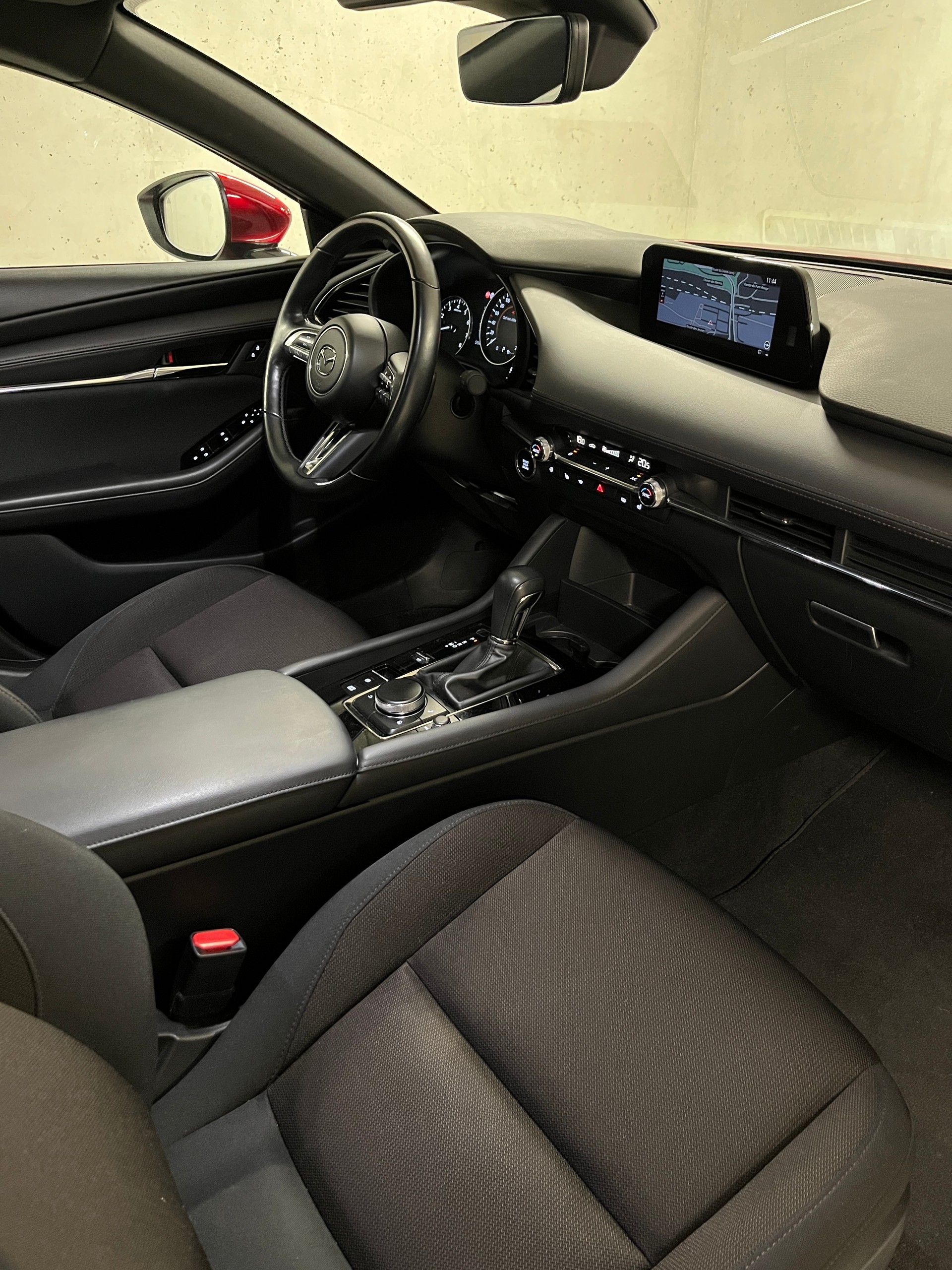 MAZDA 3 Hatchback SKYACTIV-X M Hybrid 186 Revolution Automat-image-25