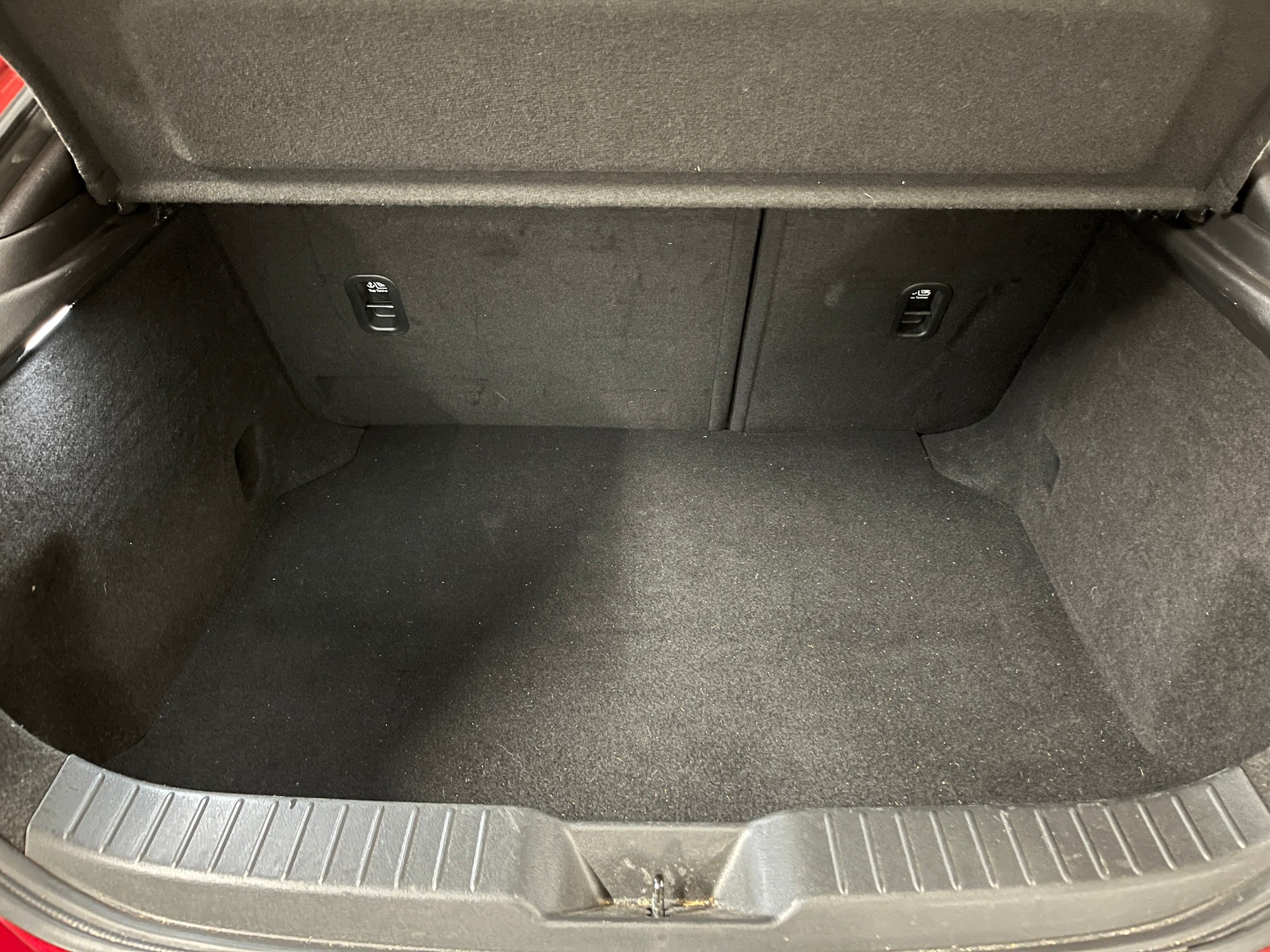 MAZDA 3 Hatchback SKYACTIV-X M Hybrid 186 Revolution Automat-image-21