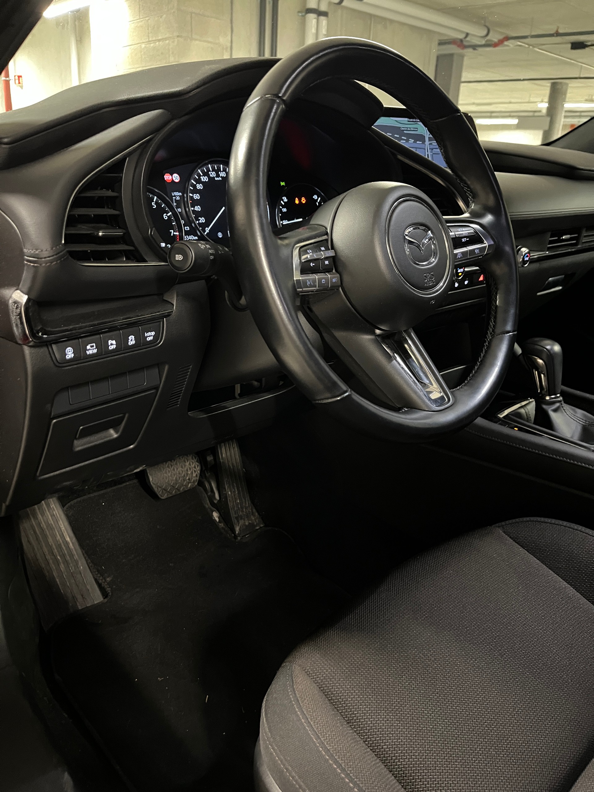 MAZDA 3 Hatchback SKYACTIV-X M Hybrid 186 Revolution Automat-image-14
