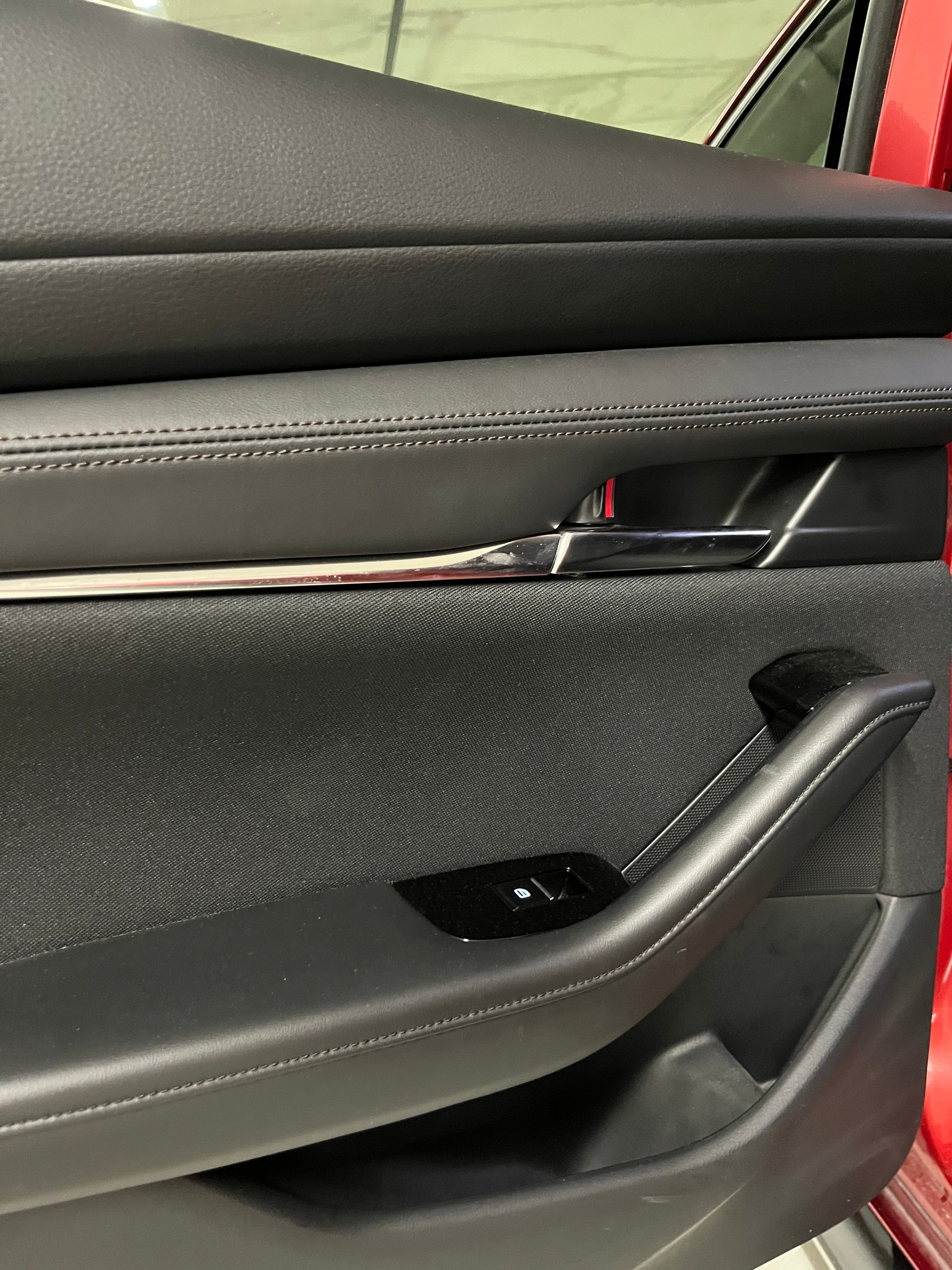 MAZDA 3 Hatchback SKYACTIV-X M Hybrid 186 Revolution Automat-image-20