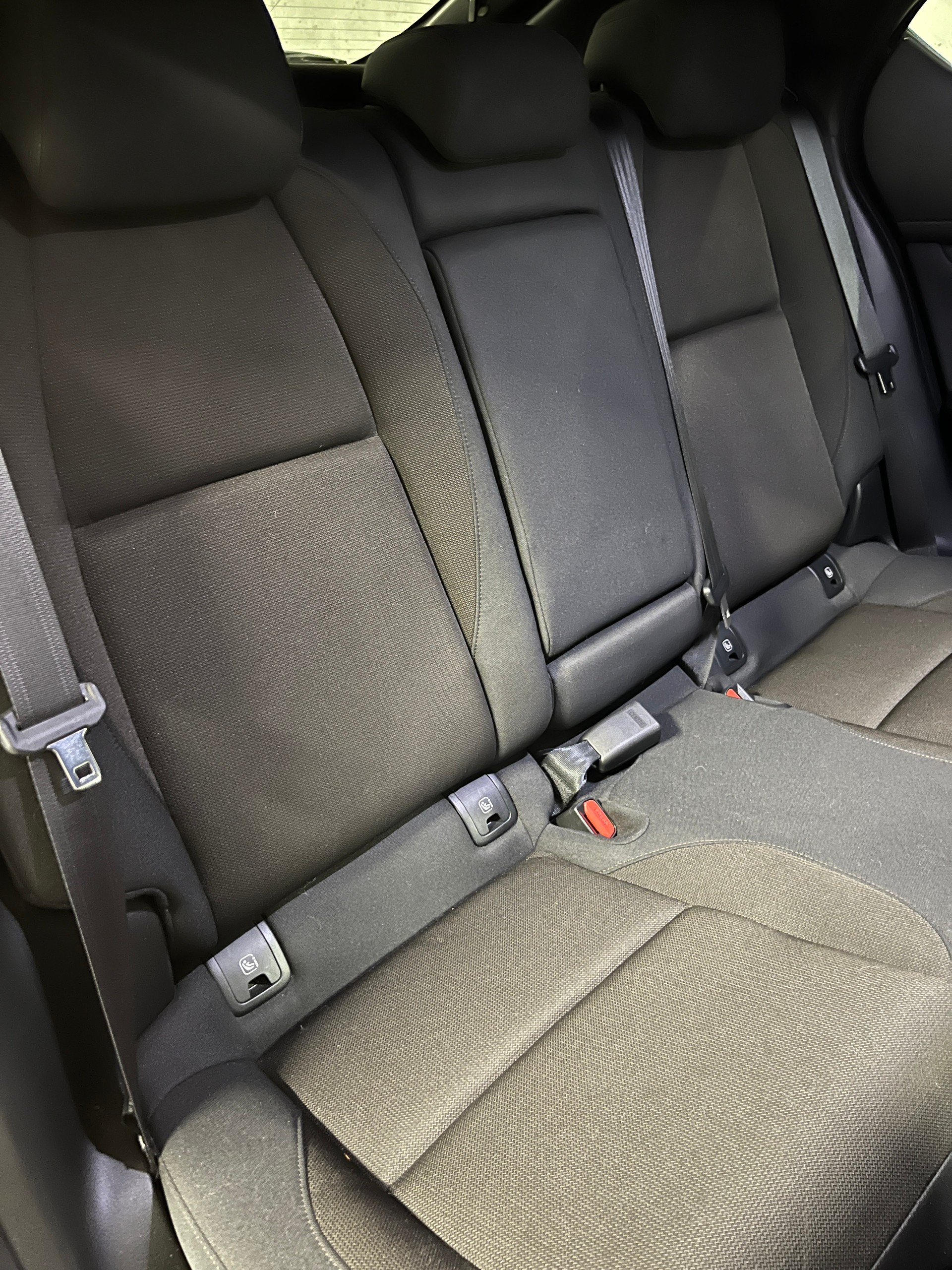 MAZDA 3 Hatchback SKYACTIV-X M Hybrid 186 Revolution Automat-image-24